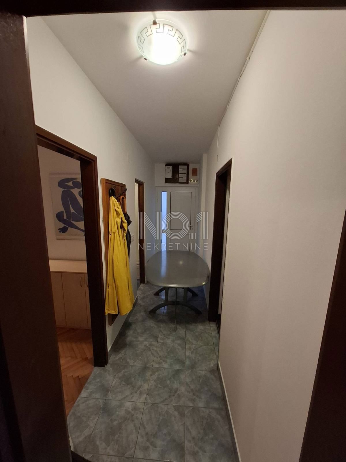 Crikvenica - etaža hiše s 3 apartmaji