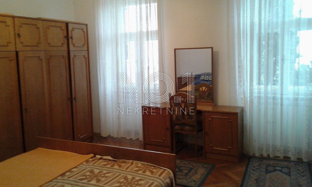 Podmurvice - Apartma v vili na mirni lokaciji