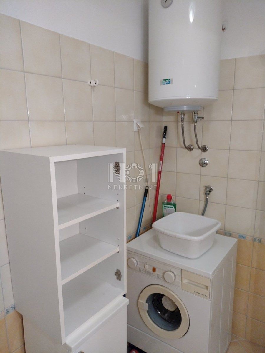 Peroj - apartma v novogradnji, primeren za investicijo
