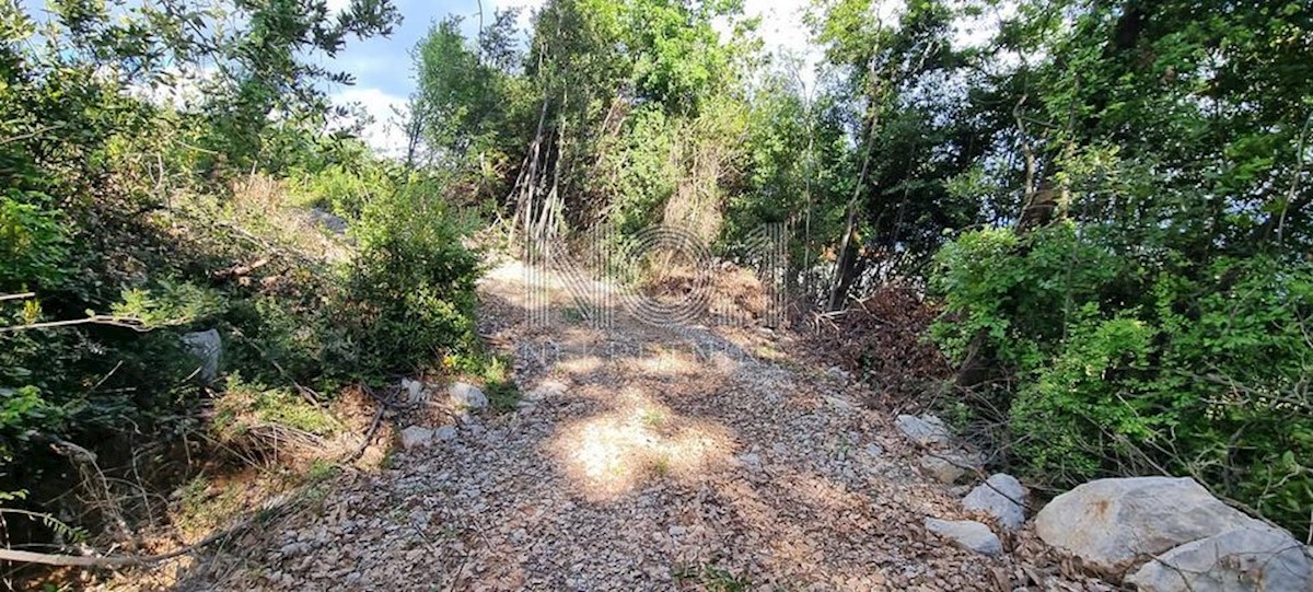 Ičići - gradbeno zemljišče s čudovitim pogledom na morje