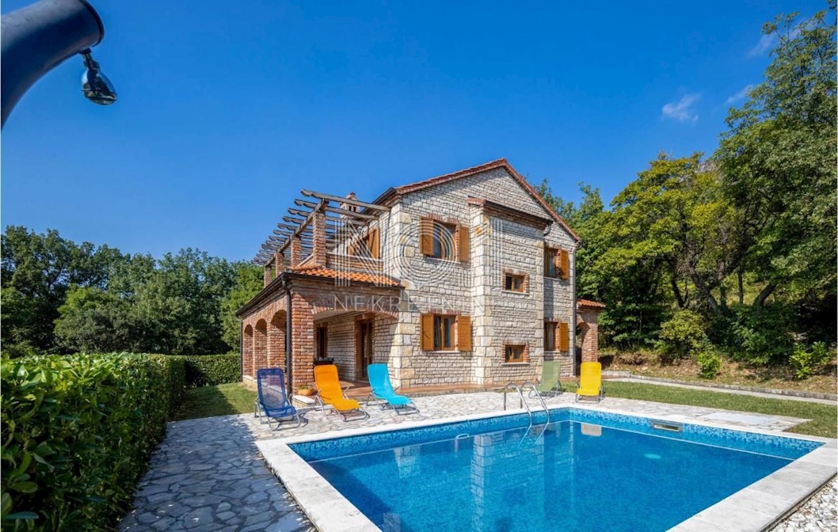 Grižane - čudovita vila z bazenom in savno