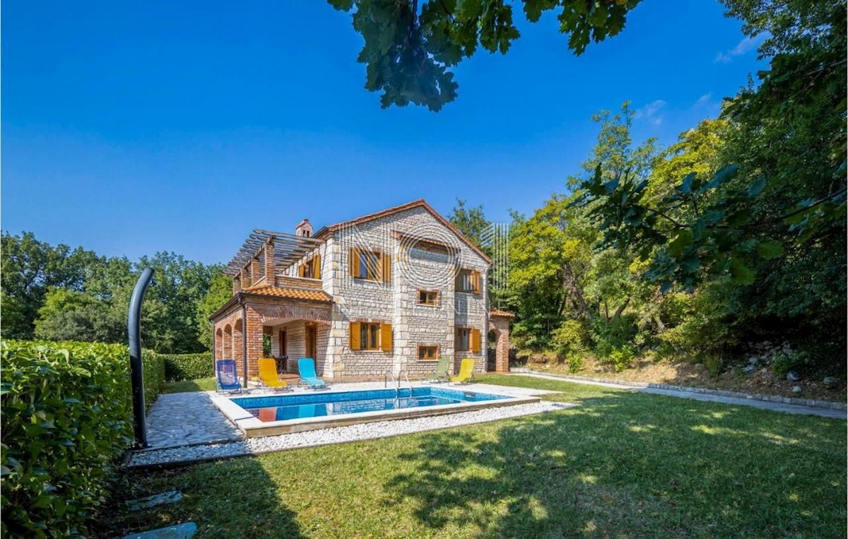 Grižane - čudovita vila z bazenom in savno