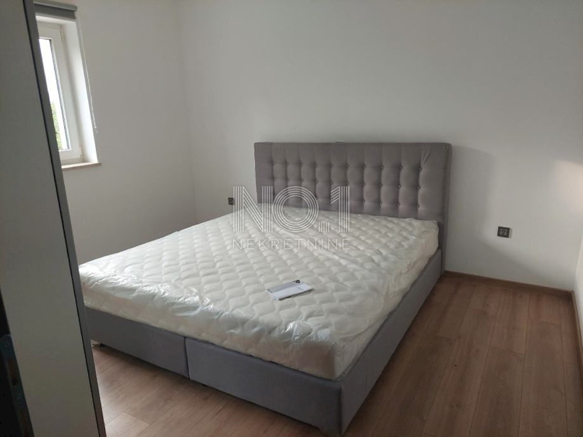 Viškovo - novo obnovljena večnadstropna stavba
