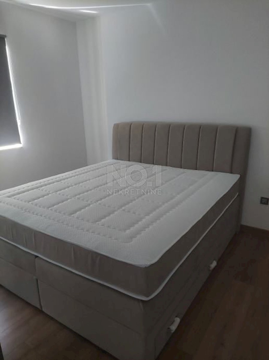 Viškovo - novo obnovljena večnadstropna stavba