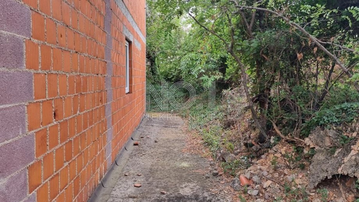 Kraljevica - Rohbau hiša s pogledom na morje
