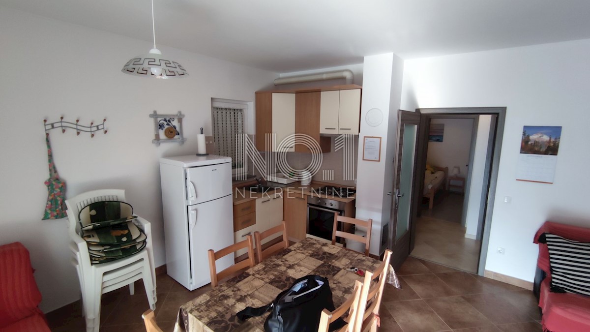Baška - hiša z 2 apartmajema v mirnem okolju