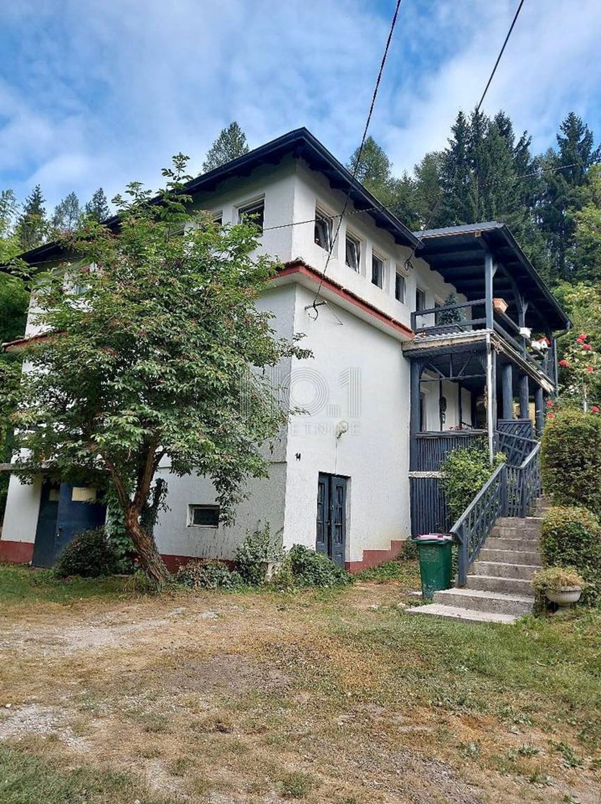 Moravice - prodaja planinske hiše na mirni lokaciji