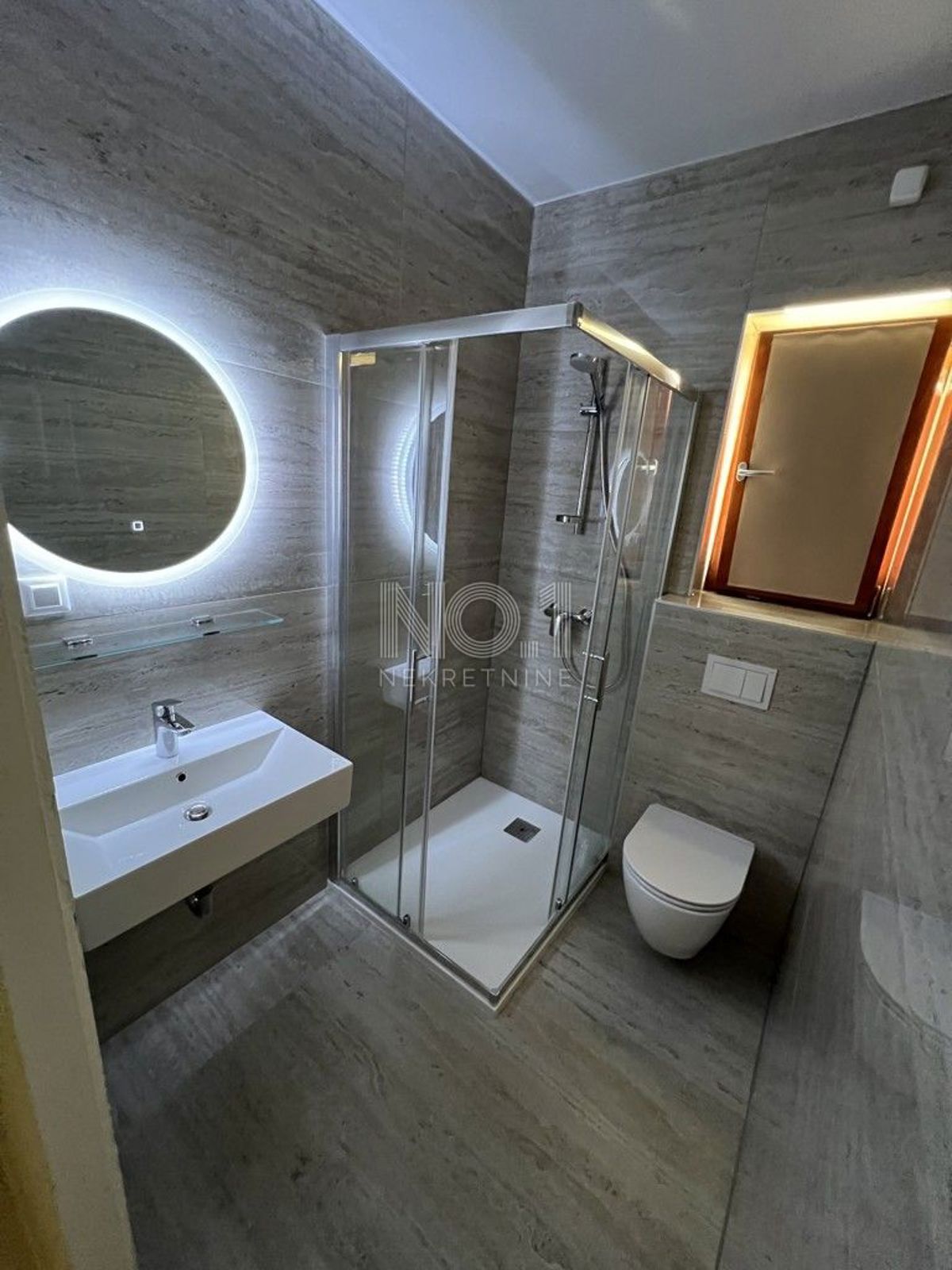Krk - prodaja apartma ob morju in plaži