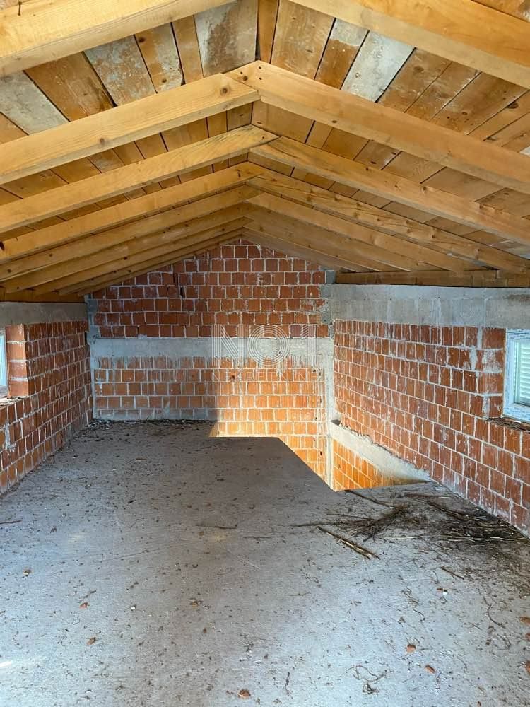 Brseč, Zagore - prodaja 2 dvoetažnih stanovanj s pogledom na morje