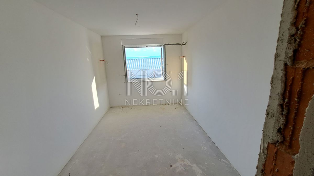 Njivice - sale of apartments in an exclusive new building