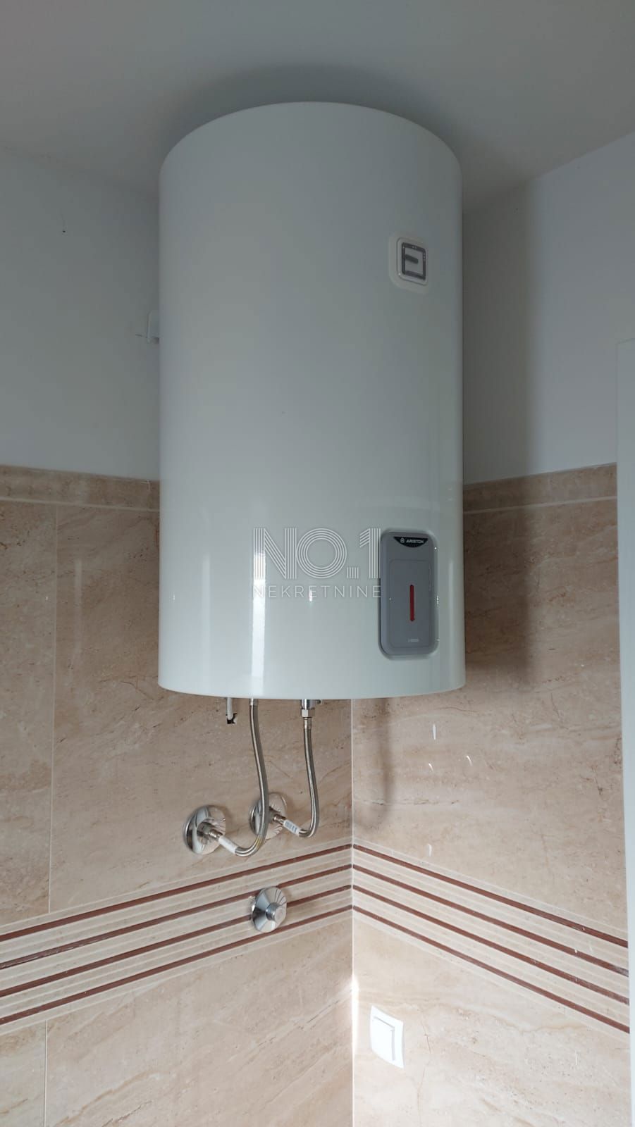 Njivice - luksuzen apartma v pritličju blizu morja