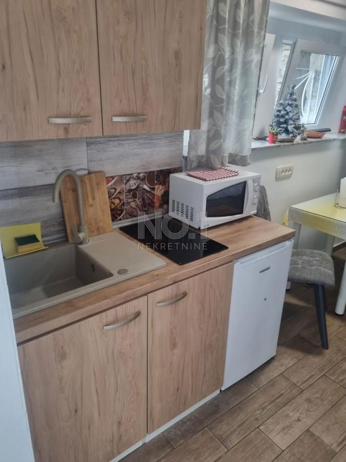 Opatija - prodaja 2 stanovanjskih enot na vrhunski lokaciji z garažo