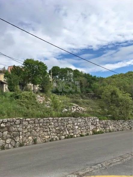 Kastav - prodaja gradbenega zemljišča za družinsko hišo