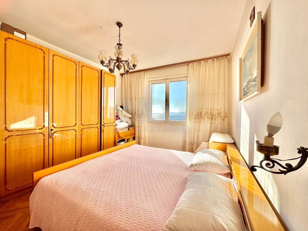  Belveder - prodaja stanovanja z osupljivim pogledom na morje