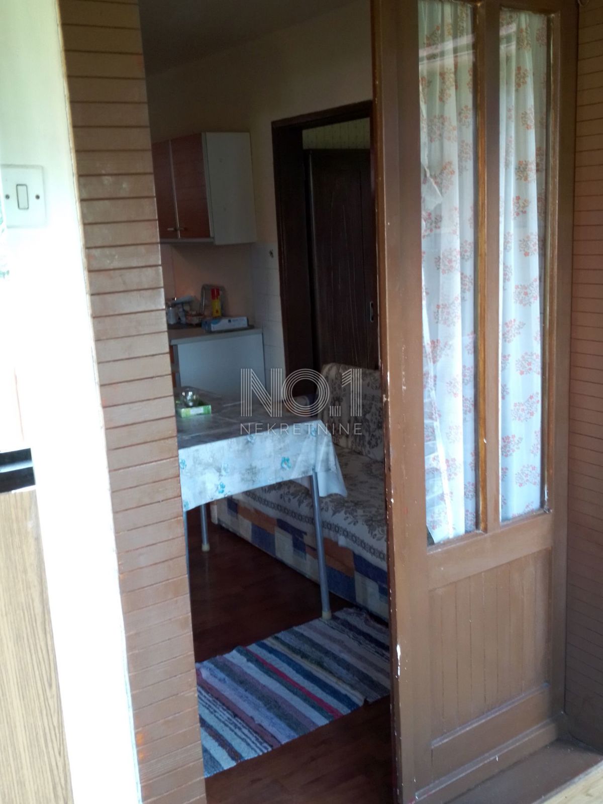 Mrkopalj - prodaja hiše z velikim kmetijskim zemljišče