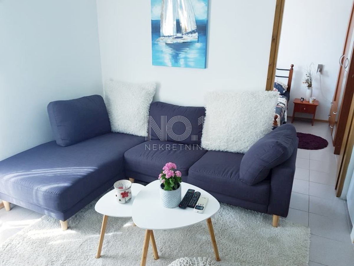 Novigrad - odličen apartma za turizem s pogledom na morje