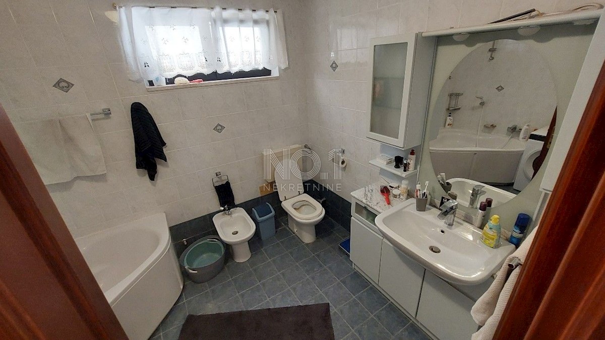 Umag - hotel/motel z velikim potencialom
