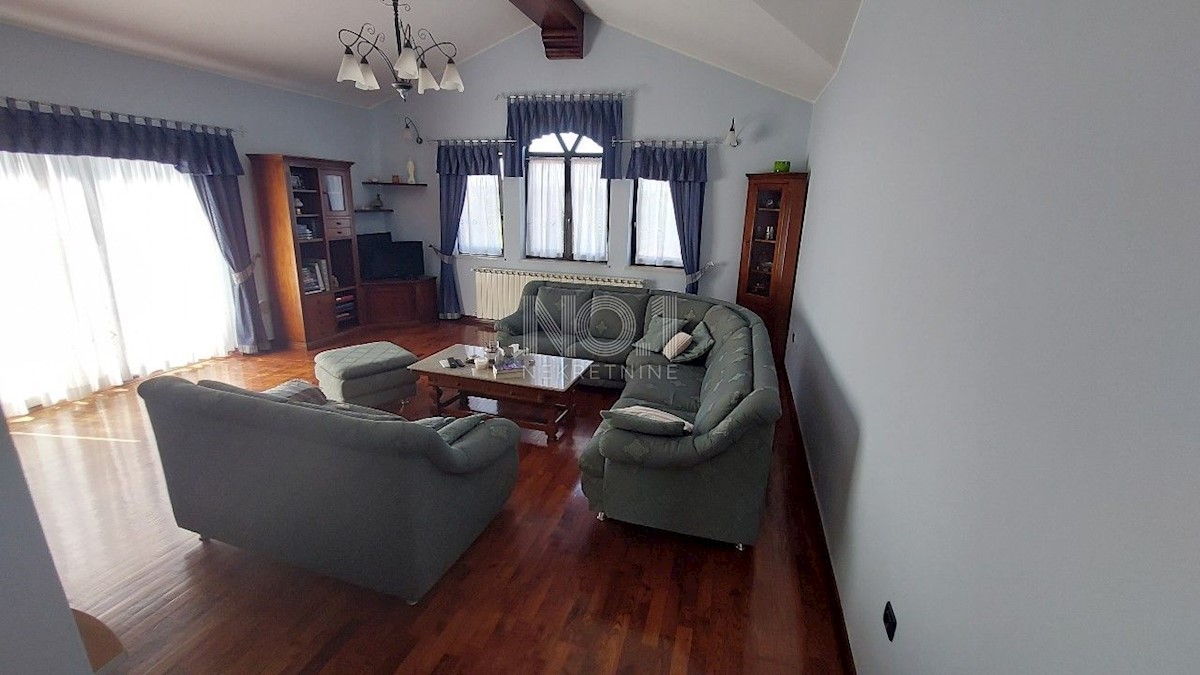 Umag - hotel/motel z velikim potencialom