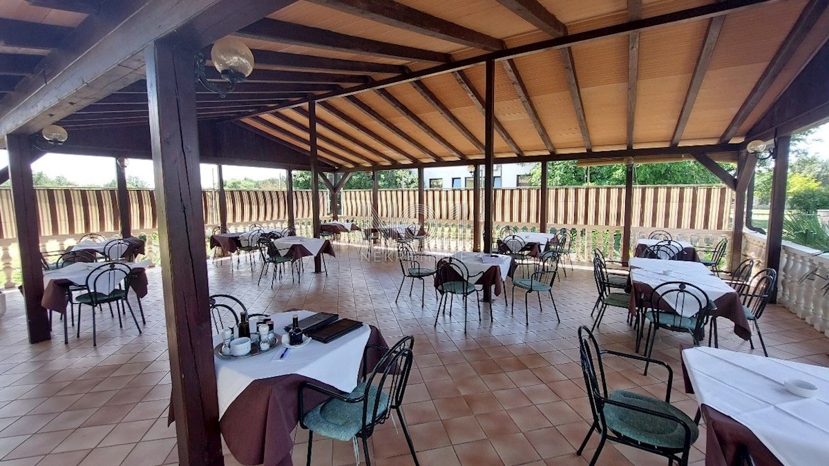 Umag - hotel/motel z velikim potencialom