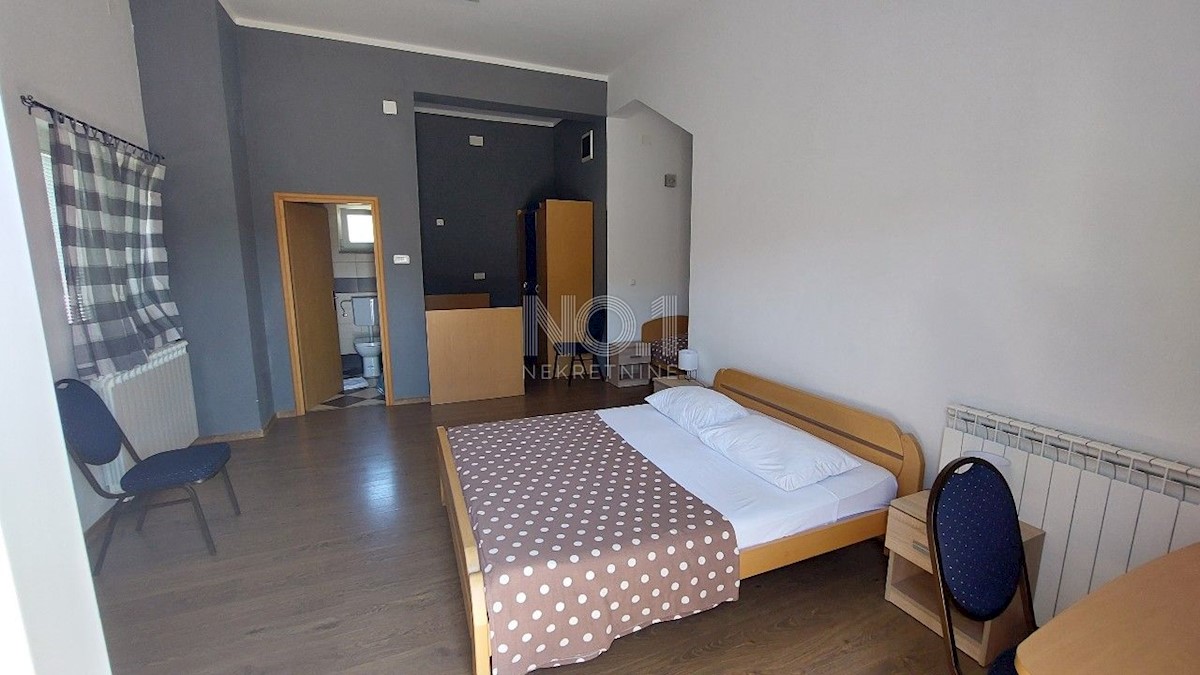 Umag - hotel/motel z velikim potencialom