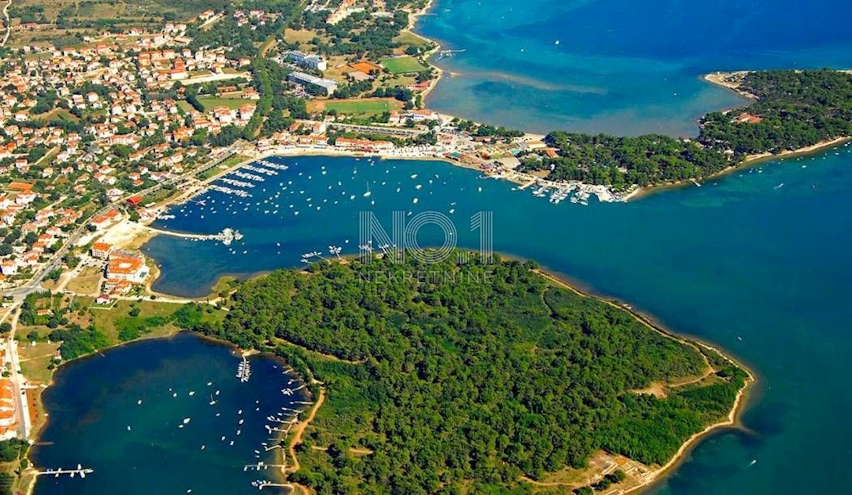Pomer - prodaja turističnega zemljišča za gradnjo hotelov in vil
