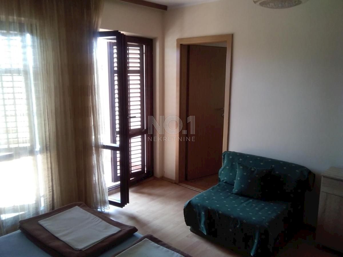 Medulin - apartmajska hiša na atraktivni lokaciji