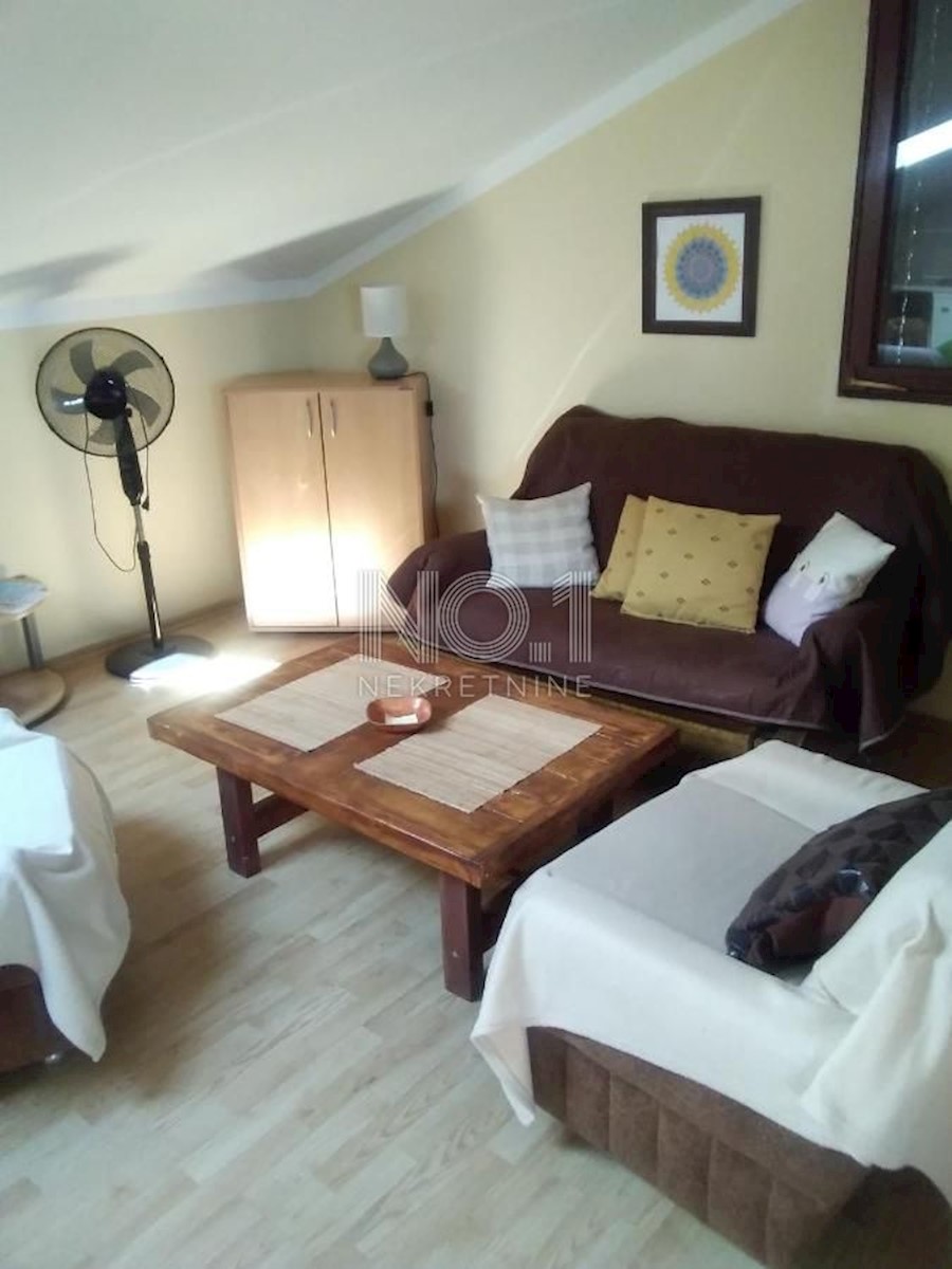 Medulin - apartmajska hiša na atraktivni lokaciji