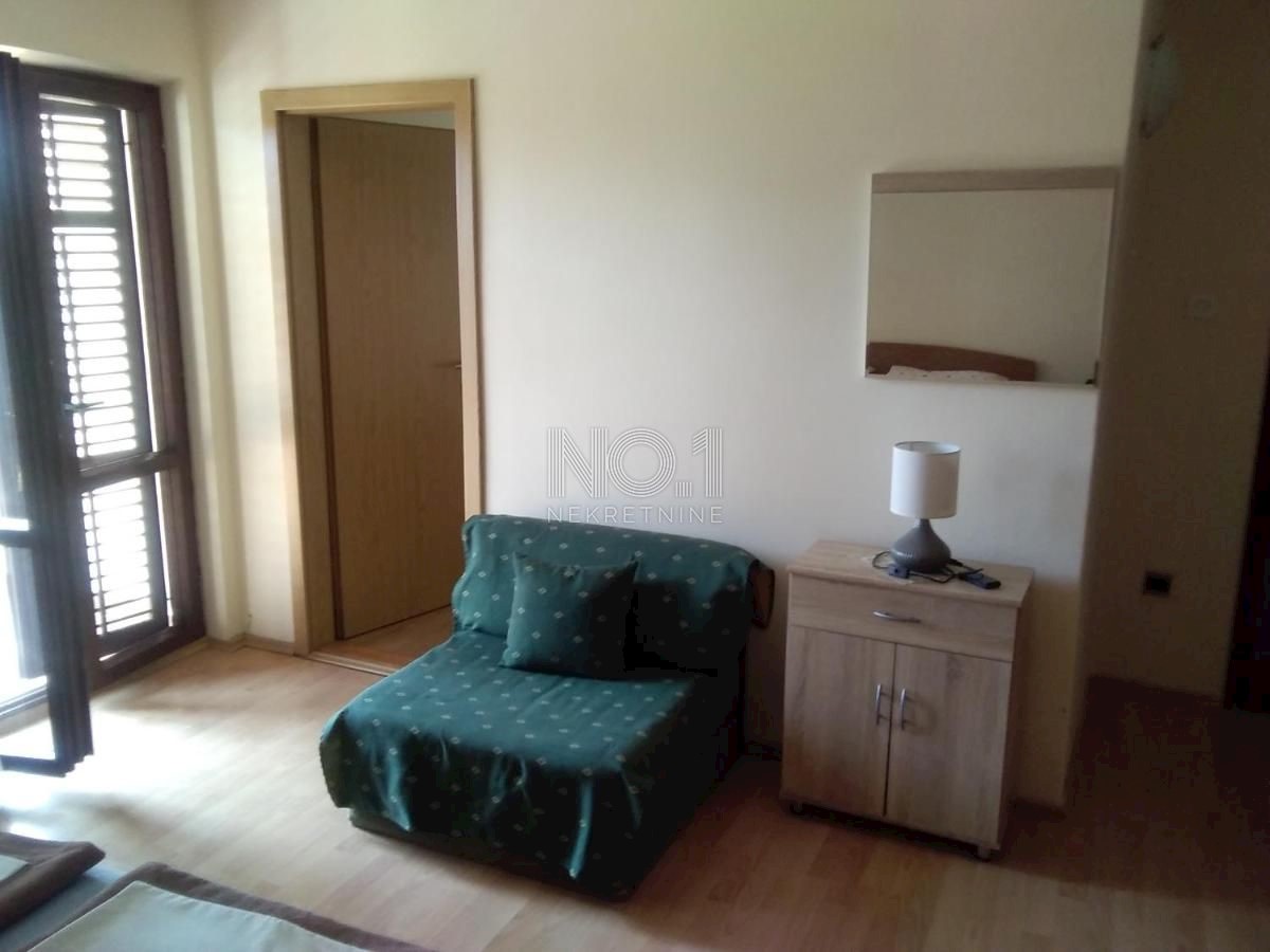 Medulin - apartmajska hiša na atraktivni lokaciji