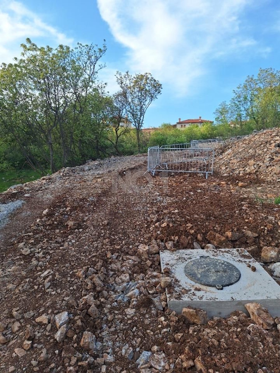 Martinkovac - prodaja gradbenega zemljišča za gradnjo 2 objektov