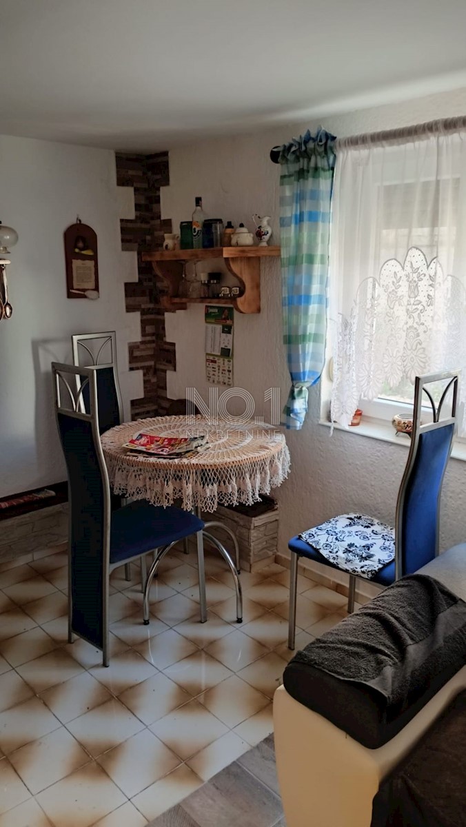 Novi Vinodolski - Apartma 300 m od morja