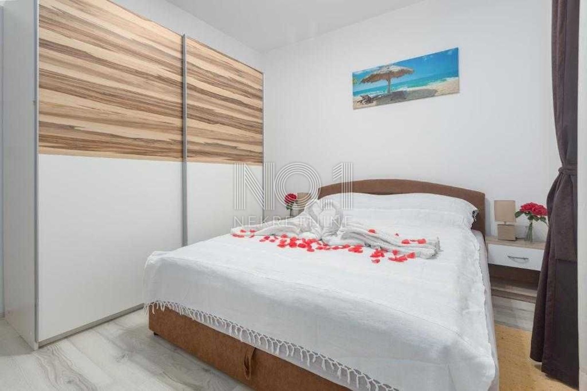 Poreč - apartmajska hiša s pogledom na morje