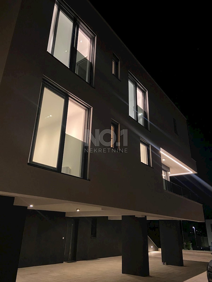 Krk - S3 Penthouse s pogledom na morje