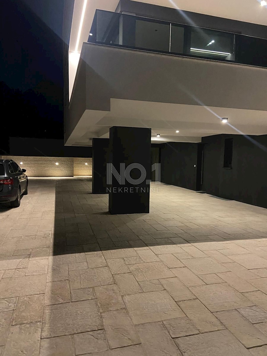 Krk - S3 Penthouse s pogledom na morje