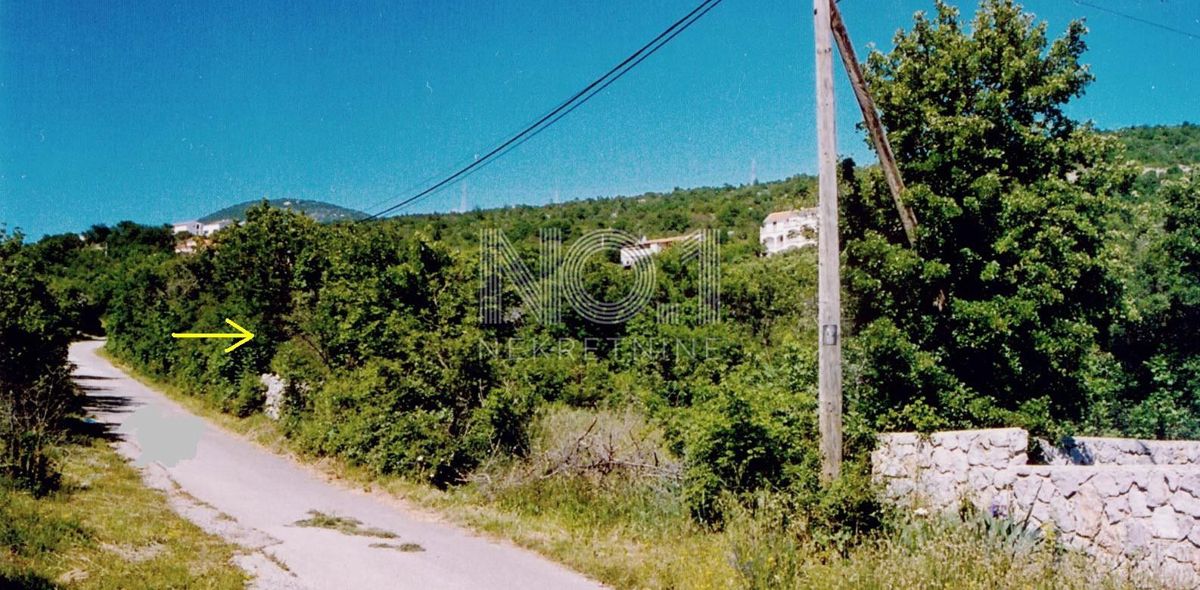 Klenovica - zazidljivo zemljišče s panoramskim pogledom na morje