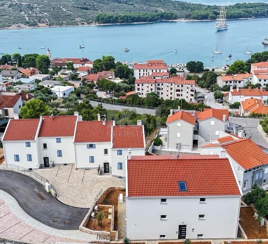 Cres - prodaja stanovanj v novogradnji s pogledom na morje