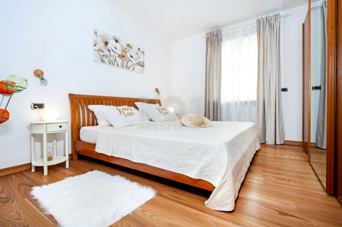 Rovinjsko Selo - čudovita vila z bazenom