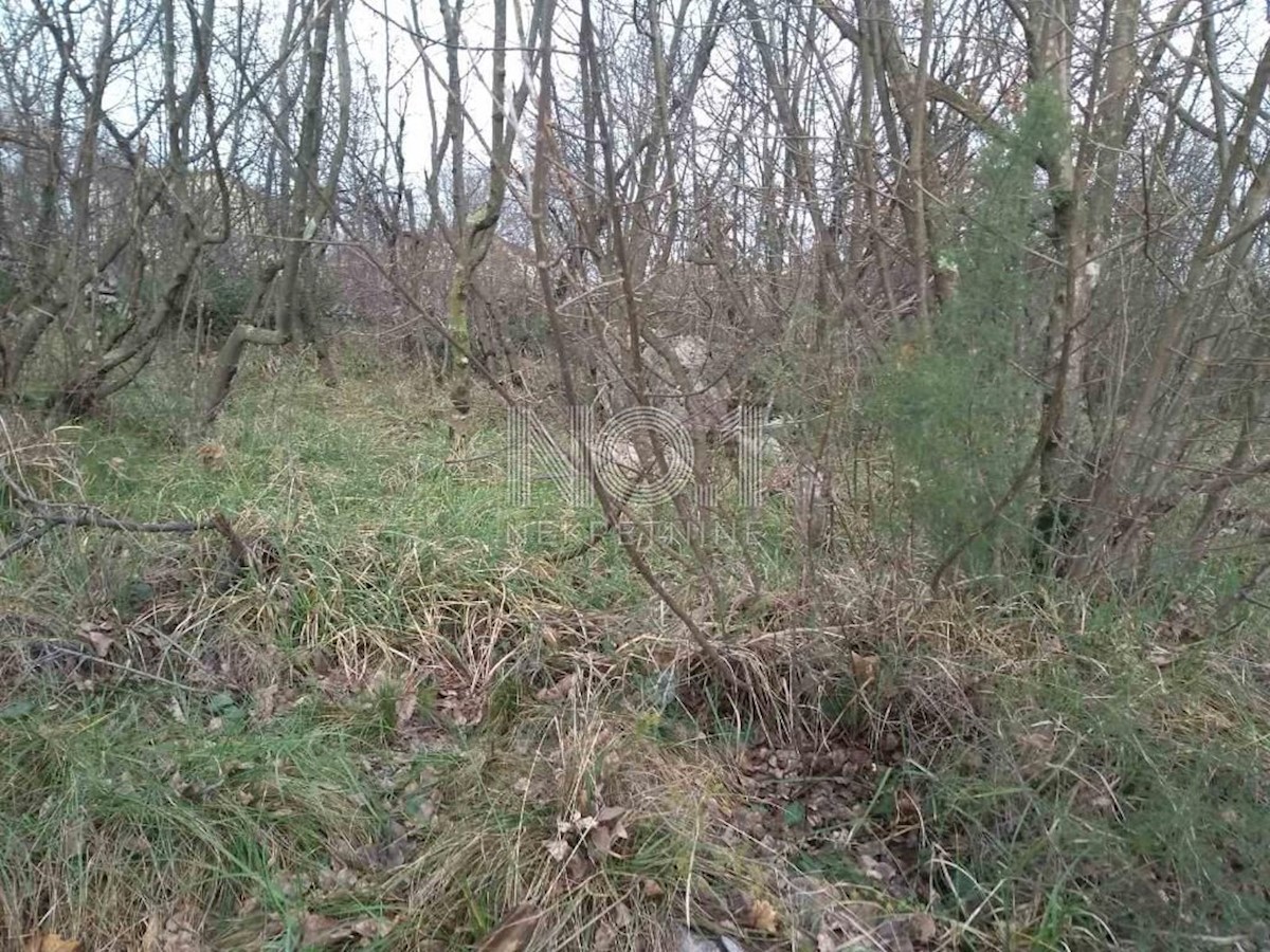 Kastav - prodaja zemljišča za gradnjo stanovanjskega objekta