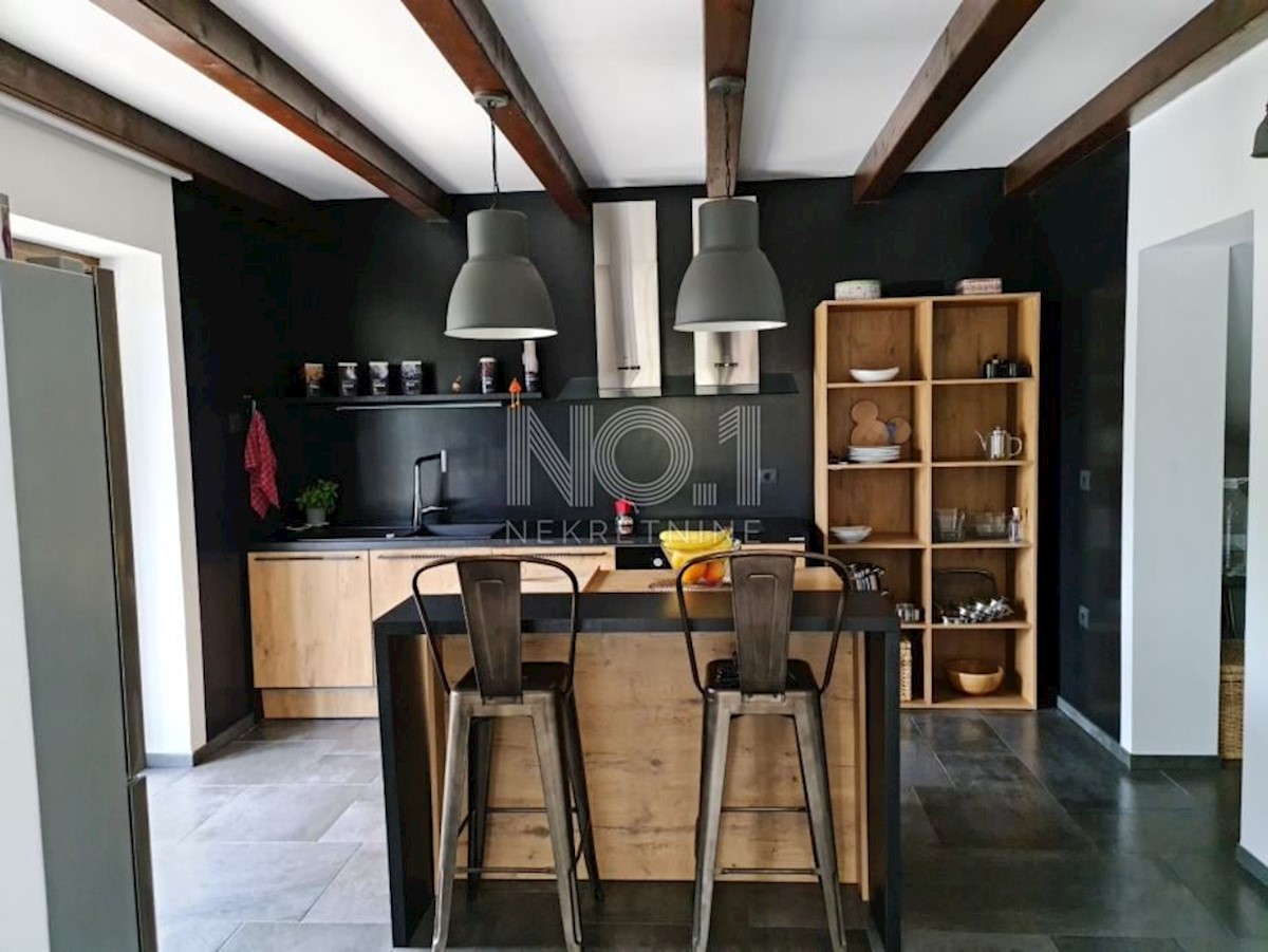 Barban - čudovita vila z bazenom