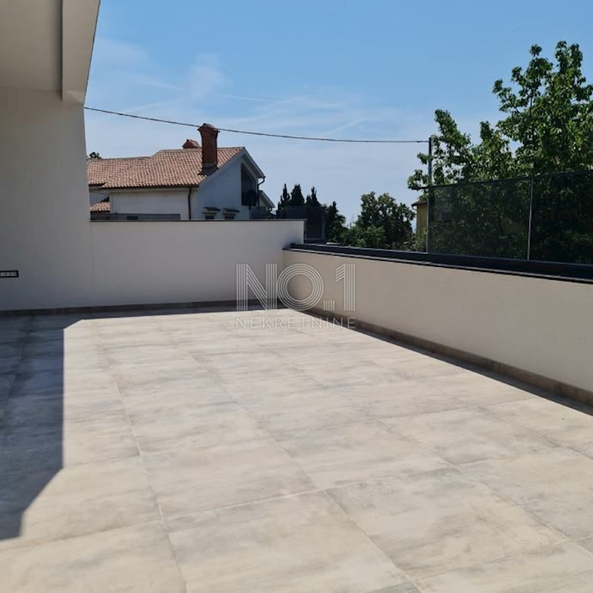 Marinići - vrhunsko dvonadstropno stanovanje v urbani vili