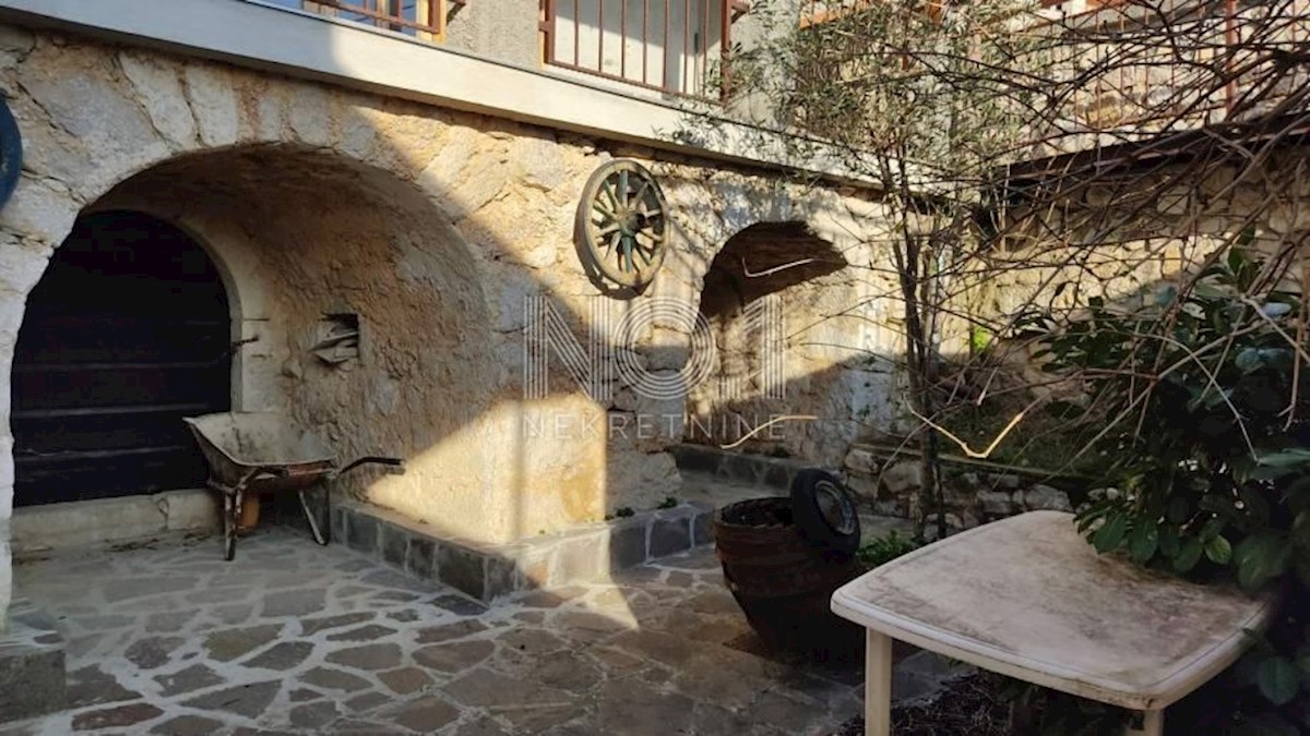 Tribalj - prodaja hiše na mirni lokaciji