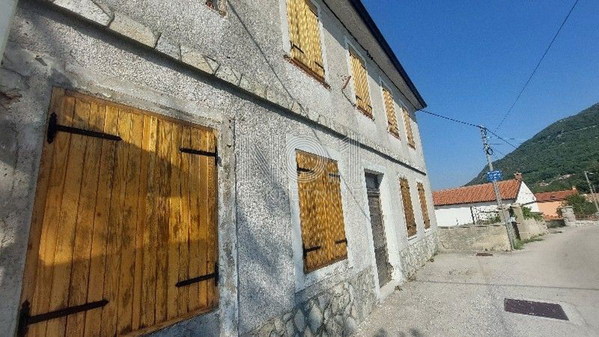 Okolica Kraljevice - Gospodova kamnita hiša za obnovo