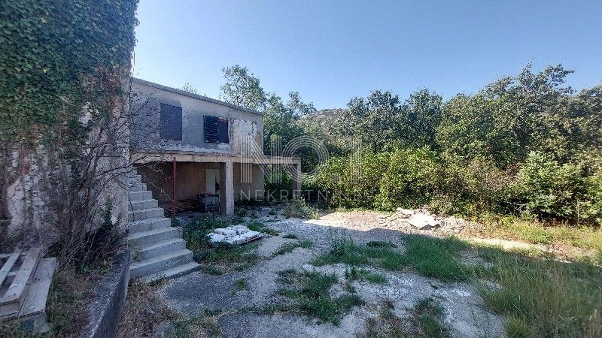 Okolica Kraljevice - Gospodova kamnita hiša za obnovo