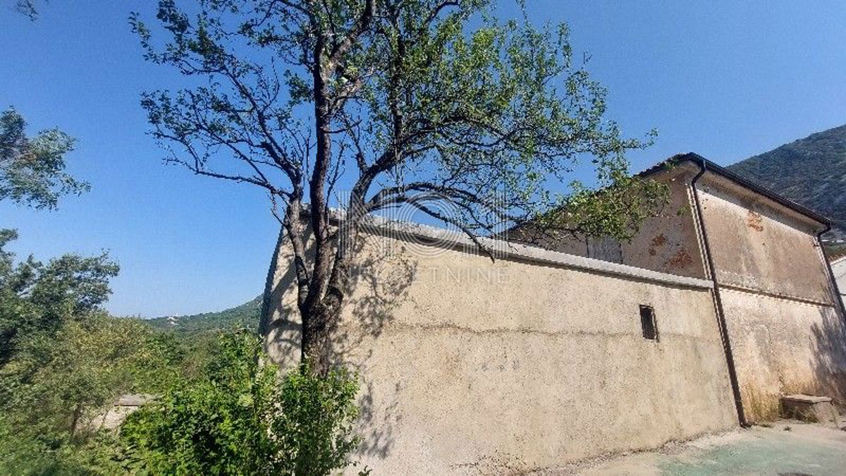 Okolica Kraljevice - Gospodova kamnita hiša za obnovo