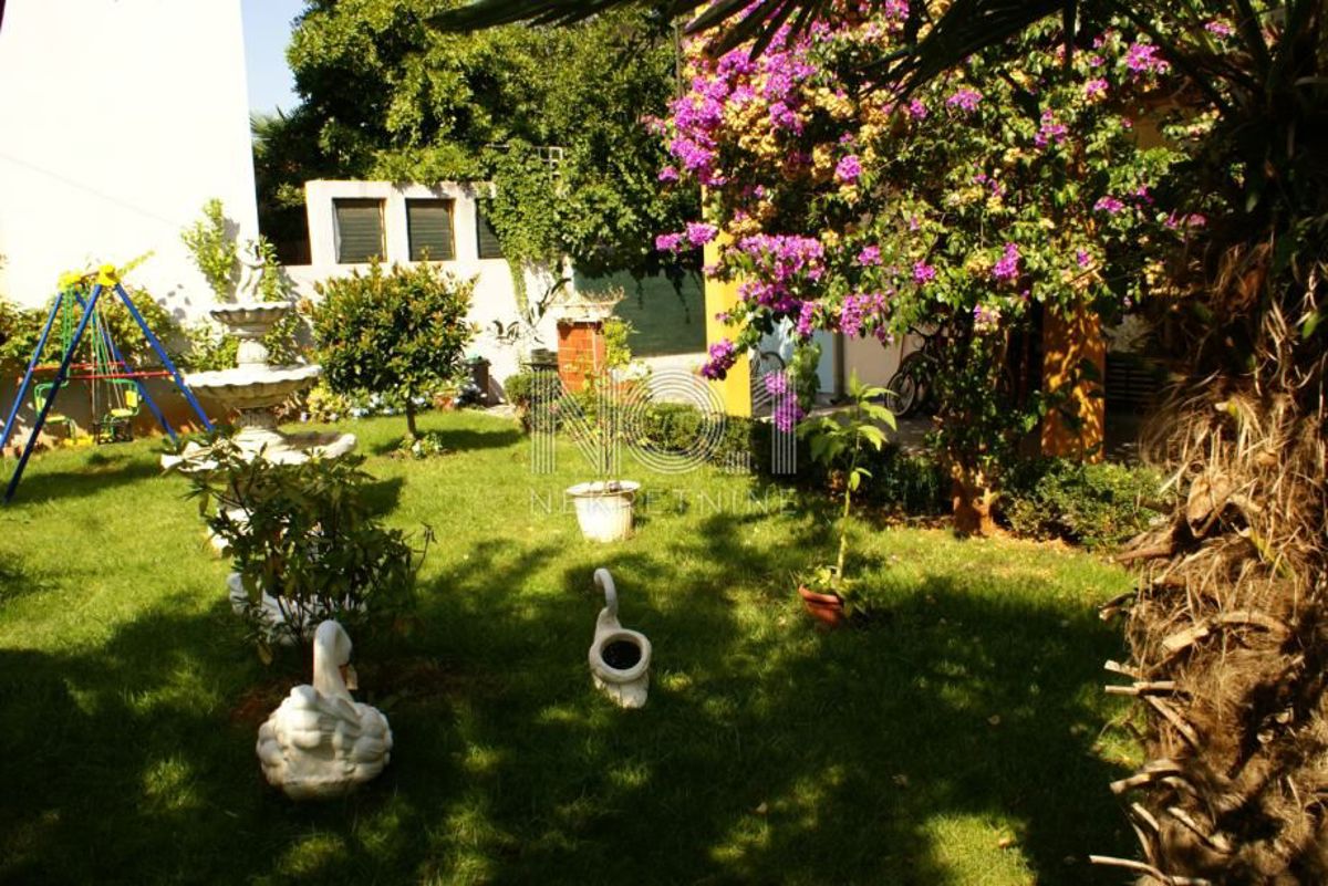 Rovinj - Prostoren dvosobni apartma z veliko teraso