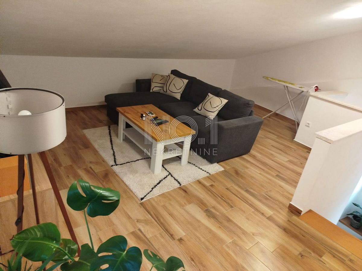 Vodnjan - prenovljena kamnita hiša v samem centru