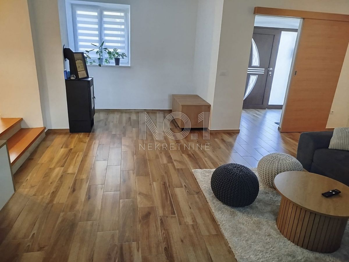Vodnjan - prenovljena kamnita hiša v samem centru