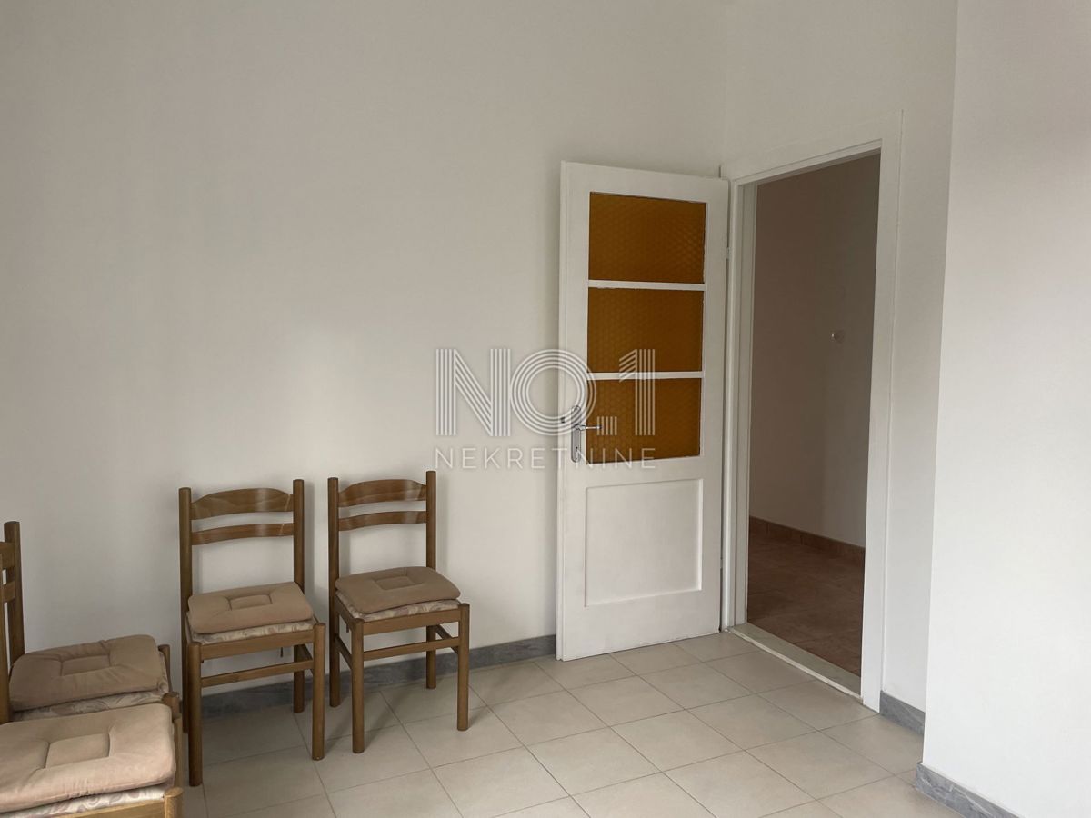 Mlaka/Podmurvice - prodaja trisobno adaptiranega stanovanja
