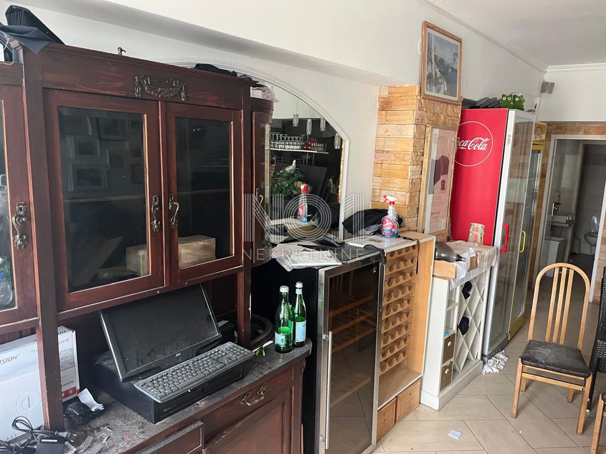 Mali Lošinj - hiša za prodajo, 1. red do morja!