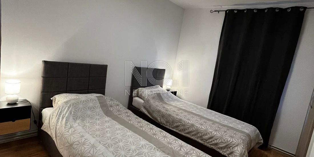 Malinska - prodaja hiše s 5 apartmaji za investicijo