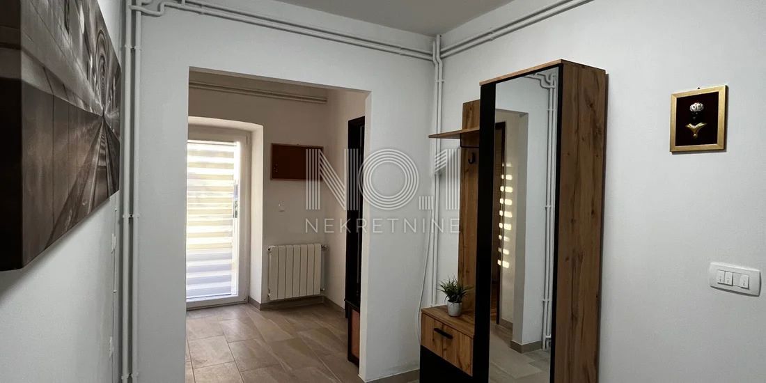 Malinska - prodaja hiše s 5 apartmaji za investicijo